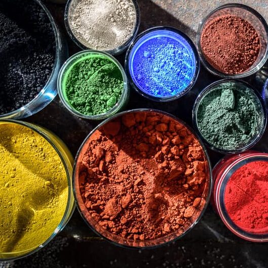 An article on cast stone supplier 
   Powdered oxide coloring pigments