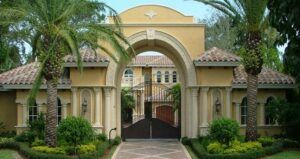 How to make entryways a huge statement in South Florida